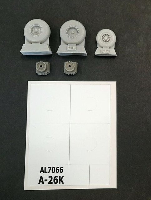 Plusmodel A-26K Invader - Wheels - Bild 1