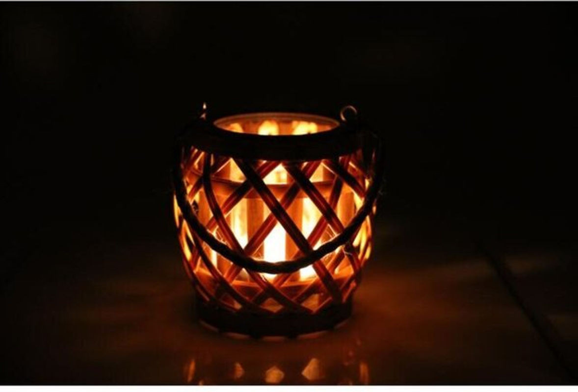 Buri Weidenlaterne aus Rattan und Glas im Vintage-Stil als Windlicht und Kerzenständer für Stumpenkerzen oder Teelichter, Durchmesser: 15 cm, Höhe: 14 cm - Bild 1