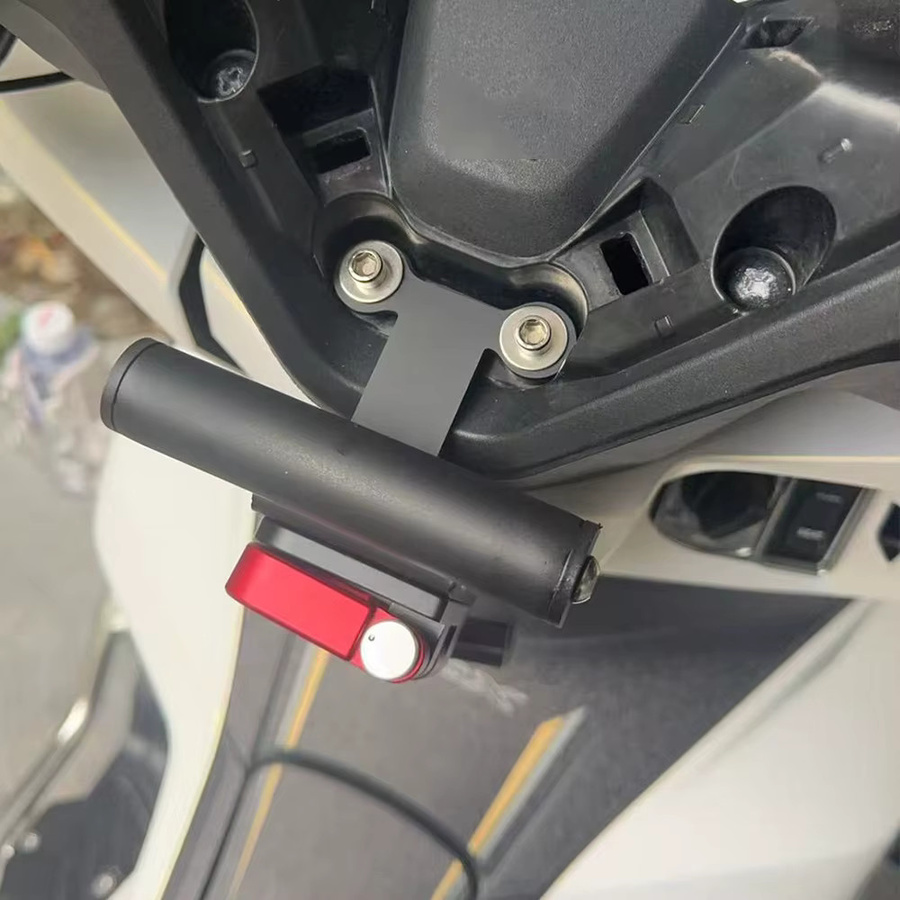 S2R GPS Navigationshalterung und Helmhaken für Honda PCX125 in Schwarz und Silber - Bild 3
