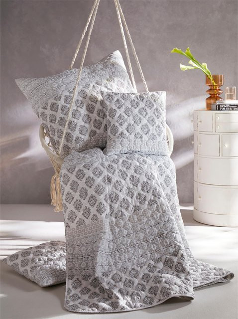 Tagesdecke Impressionen aus Microfaser in Weiß und Grau, 100% Polyester, Unisex - Bild 1