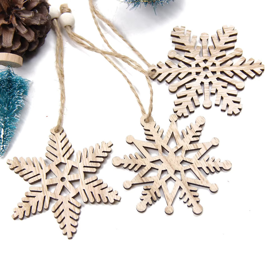 9er Set Tissy Weihnachts Schneeflocken Anhänger aus Holz in Beige zur Dekoration - Bild 2