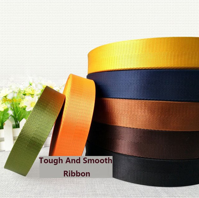 Hochwertiges Nylon Gurtband mit Fischgrätenmuster in Blau, Gelb und Rot, Breite: 3,8 cm, Länge: 1,83 m - Bild 1