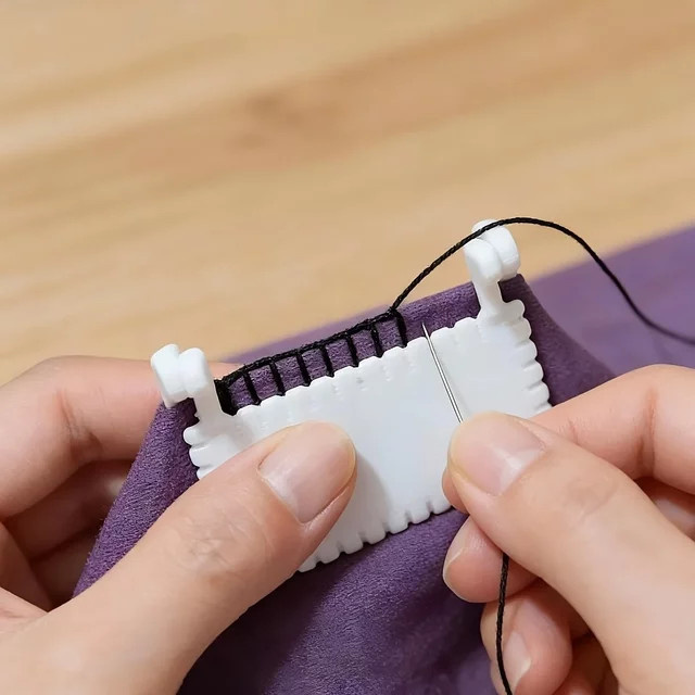 Scharnier-Nähclip-Set aus Kunststoff in Weiß für manuelles Nähen - Bild 1