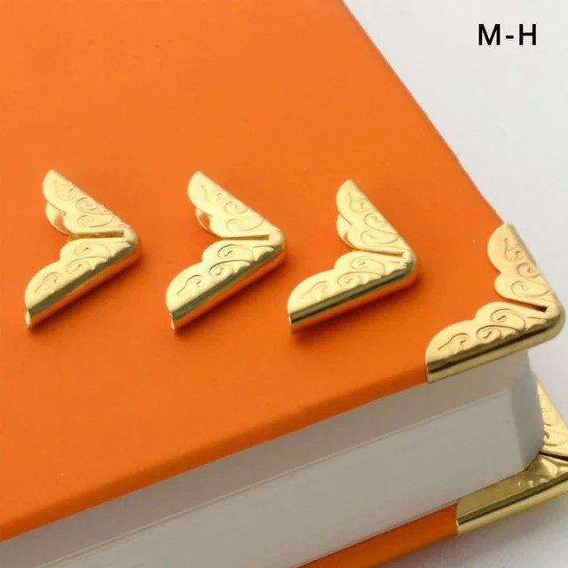 50 Stück Metall Bucheckenschutz im Vintage-Stil für Fotoalben und Menükarten in Gold und Silber - Bild 1