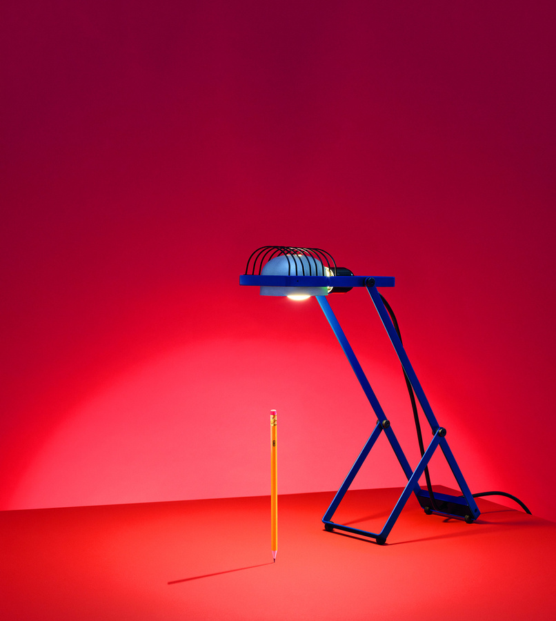 Artemide Sintesi Schreibtischleuchte in Blau mit höhenverstellbarem LED-Leuchtmittel - Bild 2