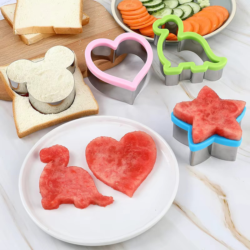 28-teiliges Sandwich-Schneider Set für Kinder mit Ausstechformen für Brot, Kekse, Obst und Gemüse in Pink und Multicolour - Bild 2