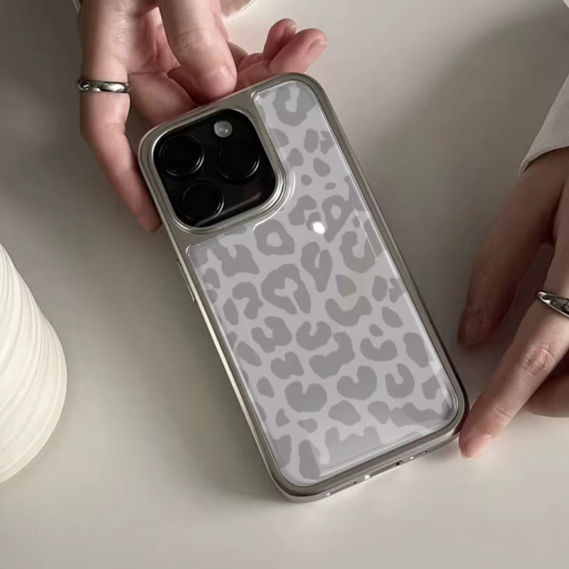 DecoPhone Stoßfeste Hydrogel-Handyhülle mit Leopardenmuster und silbernem Rand in Grau für iPhone 17, 16, 15 und 14 Pro Max - Bild 3