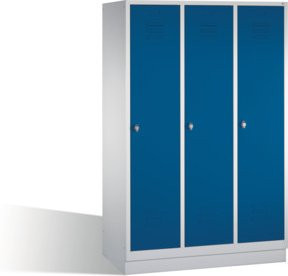 C+P Umkleidespind Classic mit 3 Abteilen auf Sockel, Front Enzianblau und Korpus Lichtgrau, H x B x T: 180 x 120 x 50 cm - Bild 1