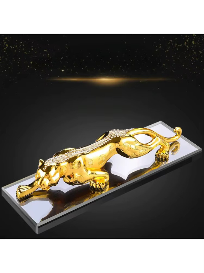 Dekorative Leopard-Skulptur aus Zinklegierung in Gold für Auto und Zuhause - Bild 3