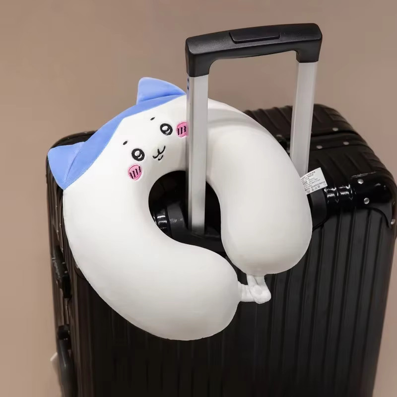 Chiikawa U-förmiges Nackenkissen aus Memory Foam im japanischen Anime-Stil, Farbe: Weiß - Bild 2