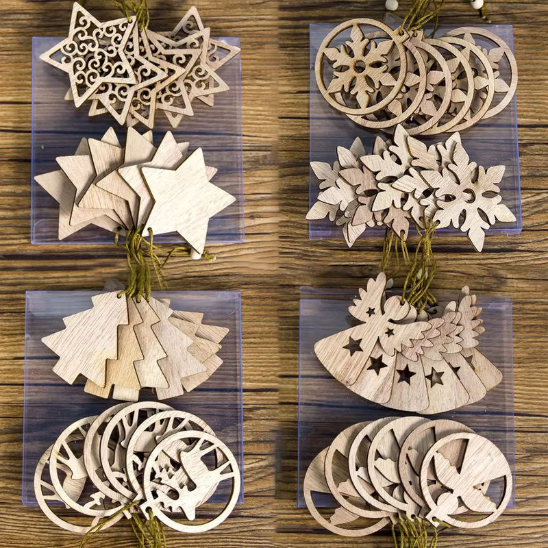 Tissy 12er Set Weihnachtsanhänger aus Holz in Braun mit Sternen, Engeln und Tieren als hängende Dekoration - Bild 5