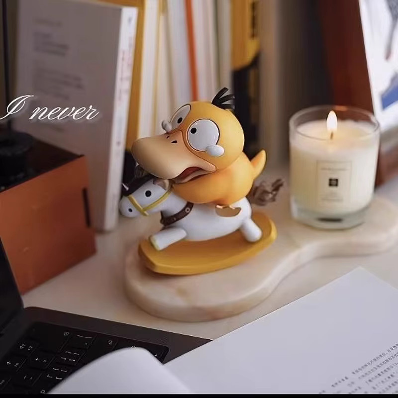 Keeppley Pokemon Psyduck Schaukelpferd Anime-Figur als Desktop-Dekoration und Sammlerstück - Bild 3