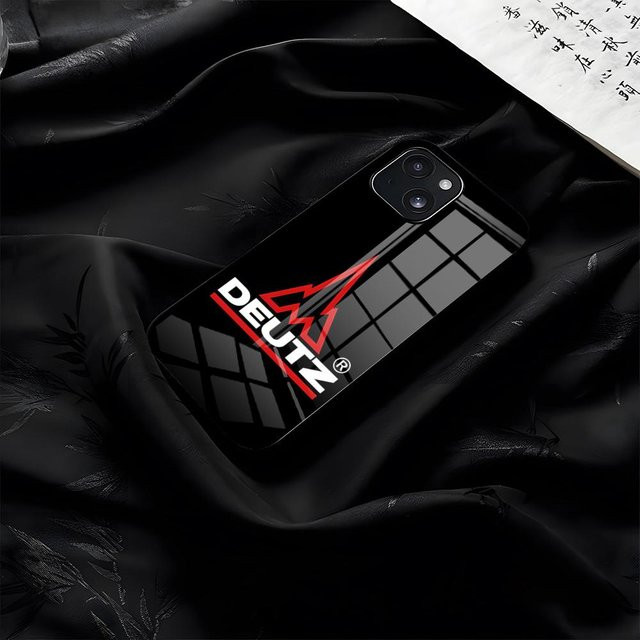 Handyhülle mit Deutz Traktor Motiv und Glasabdeckung für iPhone 17 Pro Max 16 15 14 13 11 Plus in Schwarz - Bild 1