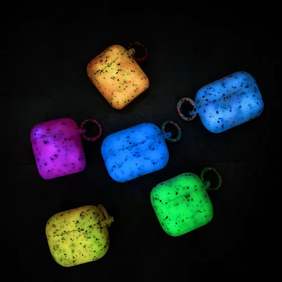 Silikon Schutzhülle im Noctilucence Nachtlichter Design für AirPods 4, 3, 2 und Pro 2 in Multicolour - Bild 2