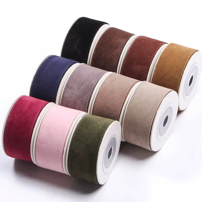 Doppelseitiges Wildlederband aus Samt in Rot und Mehrfarbig für Kleidung, Nähen und DIY-Bastelzubehör, Breite: 25 mm bis 38 mm - Bild 4