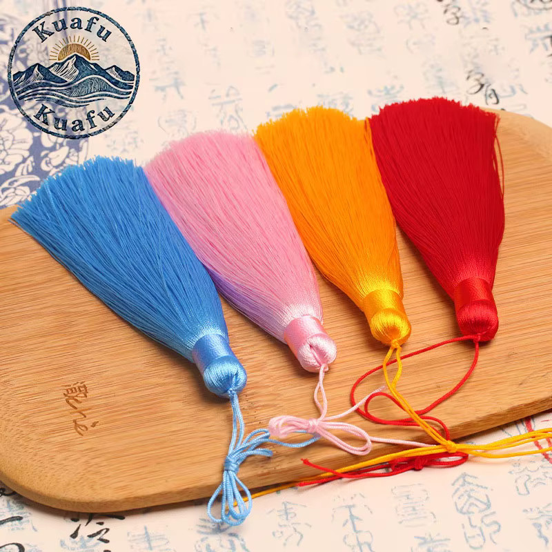 2 Stück handgefertigte seidige Quasten in Blau und Multicolour, 12 cm lang, ideal als Lesezeichen oder für DIY-Bastelarbeiten und Schmuckherstellung - Bild 2