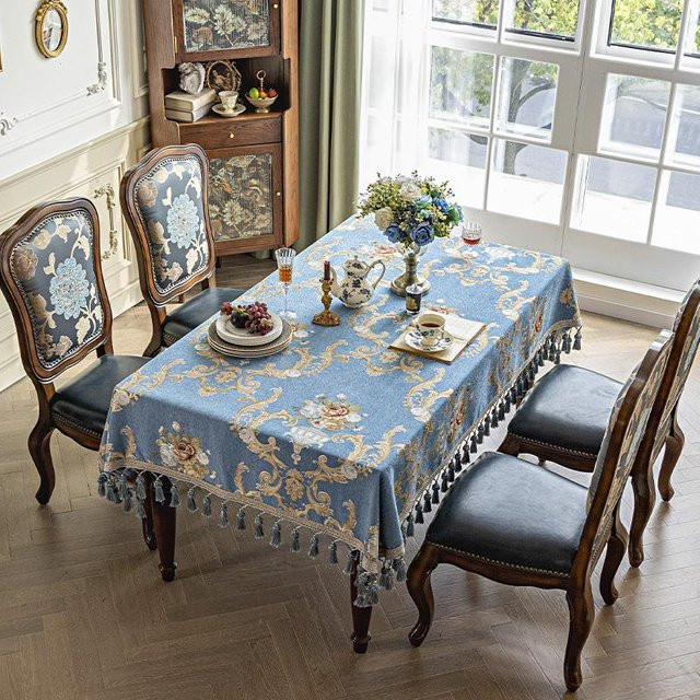 Luxuriöse rechteckige Tischdecke mit Quasten von JMG Household Supplies in Blau, Floral-Design, B/T: 110 x 170 cm - Bild 1
