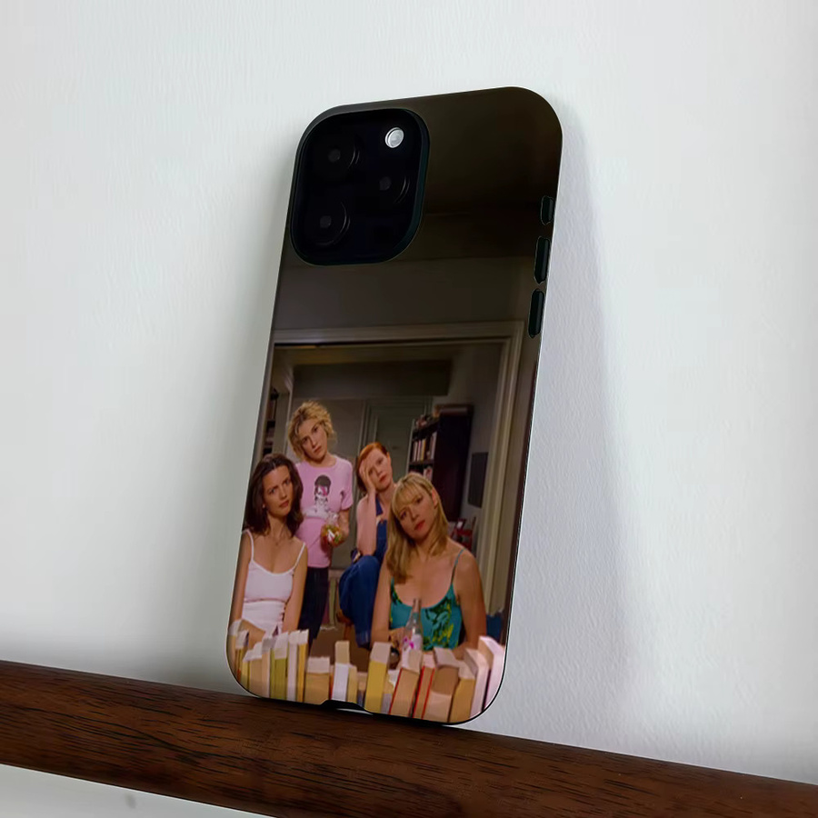 CaseLumi Matte Bumper Schutzhülle mit MagSafe für iPhone 17 16 15 14 13 Pro Max Girl Gang Design in Multicolour - Bild 3