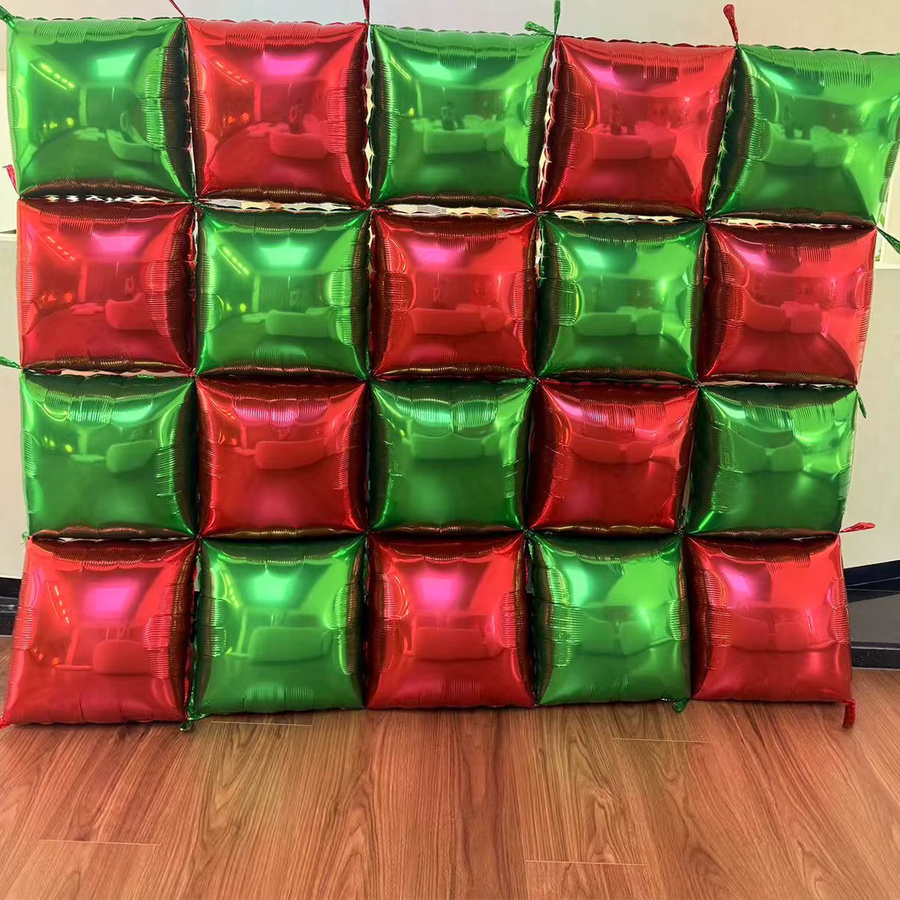 10 Stück quadratische Folienballons von EACH PARTY in Rot und Grün für deine Weihnachtsdekoration, Durchmesser: 45,72 cm - Bild 2