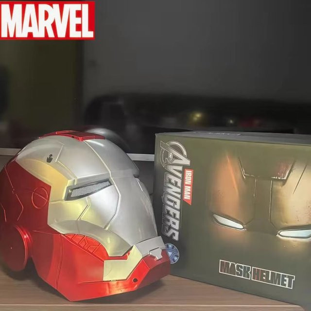 Bandai Marvel Iron Man Helm Mk5, Metall, mit LED Augen, ab 14 Jahren - Bild 1