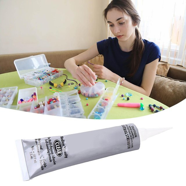 E6000 Flüssiger Bastelkleber Transparent für DIY Schmuckherstellung und Strass-Kristalle 2,0 l - Bild 1