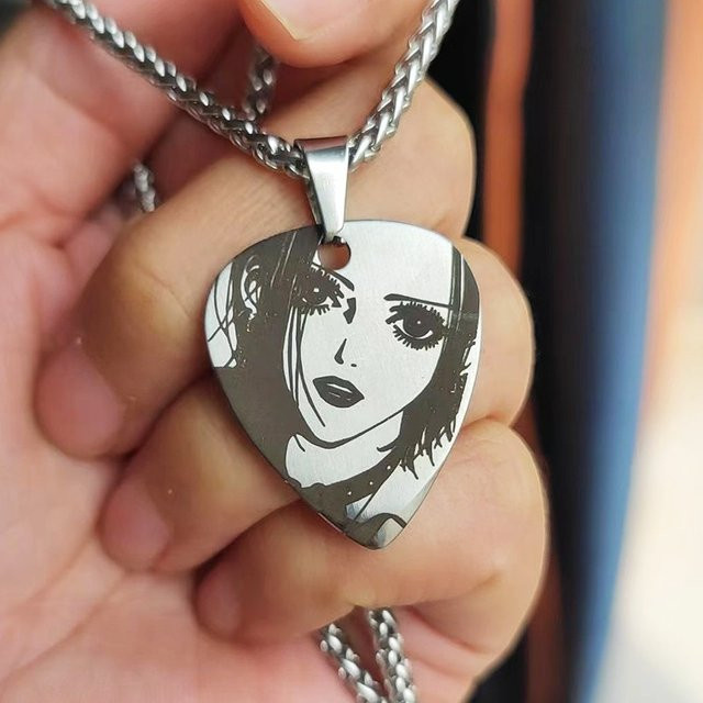 YiYuYiHua Halskette, Edelstahl, Silber, Unisex, Gitarren-Pick Anhänger - Bild 1