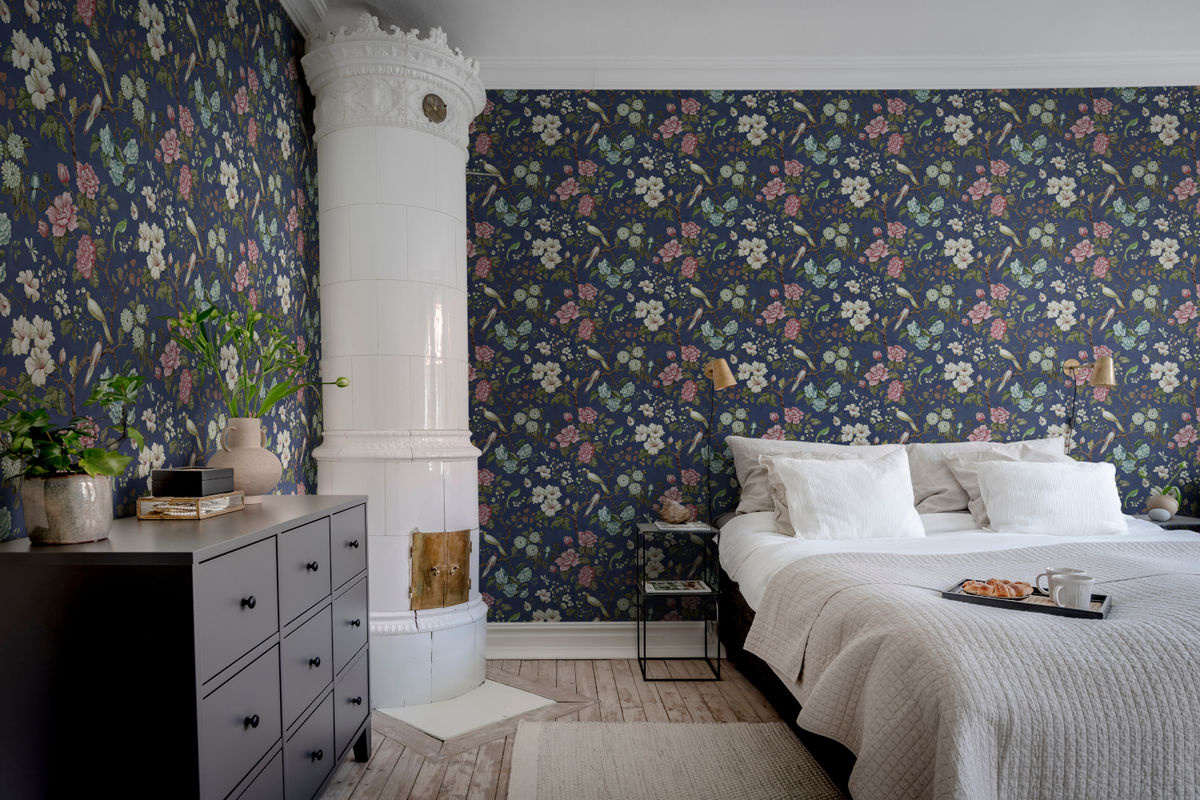 Rebel Walls Tapete Petit Flora in Blue, Green und Pink mit botanischem Vintage-Design aus Vlies - Bild 2
