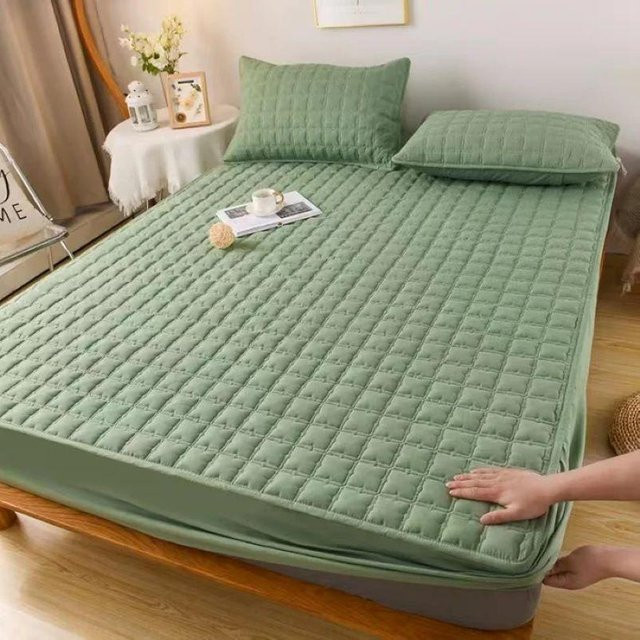 Wasserdichter und antibakterieller Matratzenschoner von Your Warm Home in Grün, gesteppter Matratzenbezug aus Polyester, B/T/H: 90 x 200 x 30 cm - Bild 1
