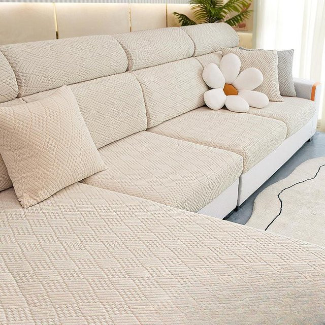 Elastischer Sofabezug in Beige, universeller und staubdichter Kissenbezug aus Polyester und Elasthan, B/T/H: 45 x 45 x 5 bis 65 x 65 x 20 cm - Bild 1