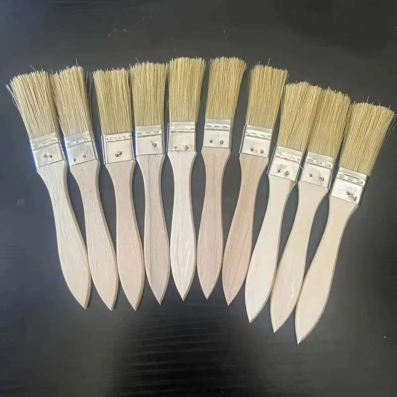 Professioneller Borstenpinsel mit Holzgriff für industrielle Anwendungen - Bild 2