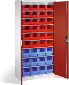 C+P Magazinschrank mit 26 Sichtlagerkästen, Front Rubinrot, Korpus Lichtgrau, H: 198,0 cm, B: 100,0 cm, T: 42,0 cm - Bild 1