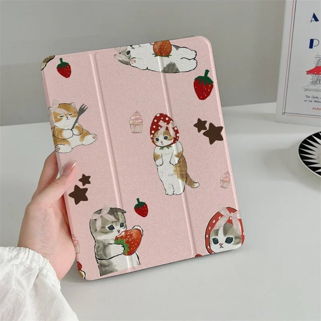 DecoPhone Tablet-Hülle mit Kawaii-Erdbeer-Katzenmuster für iPad Pro und iPad Air, dreifach gefaltet, Farbe: Pink/Transparent - Bild 1