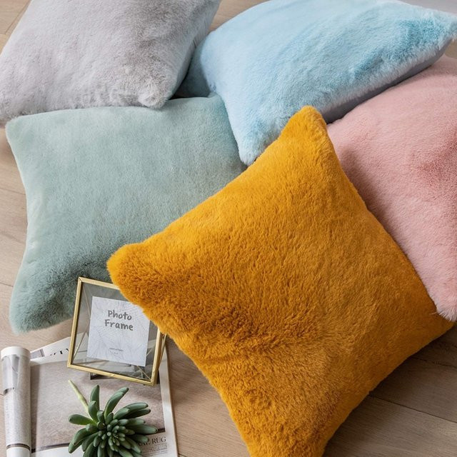 Inyahome Kissenbezug aus Kunstkaninchenfell in Gelb mit Reißverschluss, quadratisch und weich für Sofa und Schlafzimmer - Bild 1