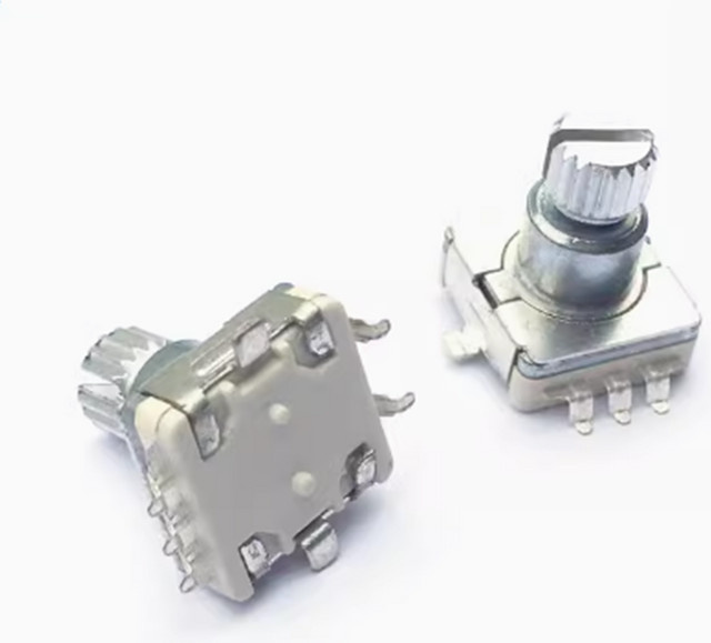 5 Stück EC11 Drehgeber Schalter SMD Typ mit 5 Pins und 10mm Pflaumenwelle in Silber - Bild 1