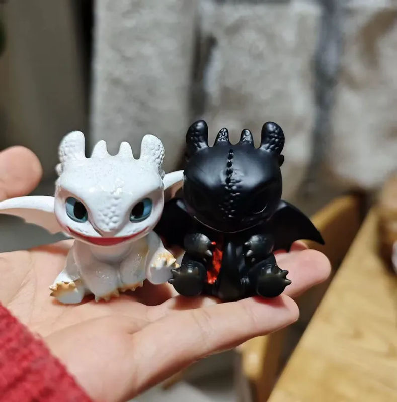 Potdemiel Drachenfiguren in Schwarz-Weiß als dekorative Mini-Modell-Ornamente aus Kunstharz für Desktop und Auto - Bild 5