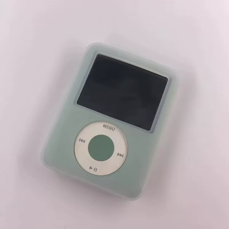 Schutzhülle aus weichem Silikon für Apple iPod Nano 3. Generation in Schwarz - Bild 1