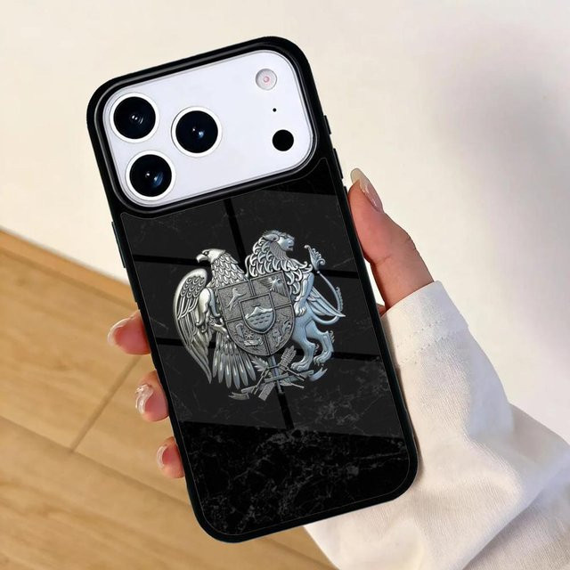 Weiche Handyhülle mit Armenien Flagge für Apple iPhone 12 bis iPhone 17 Pro Max in Schwarz - Bild 1