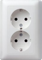 Gira Schuko-Doppelsteckdose mit Vollplatte in Weiß - Bild 1