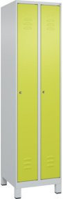 C+P Spind Classic PLUS Garderobenschrank mit 2 Abteilen, Füße, Zylinderschloss und 3 Garderobenhaken, H x B x T: 195 x 50 x 50 cm - Bild 1