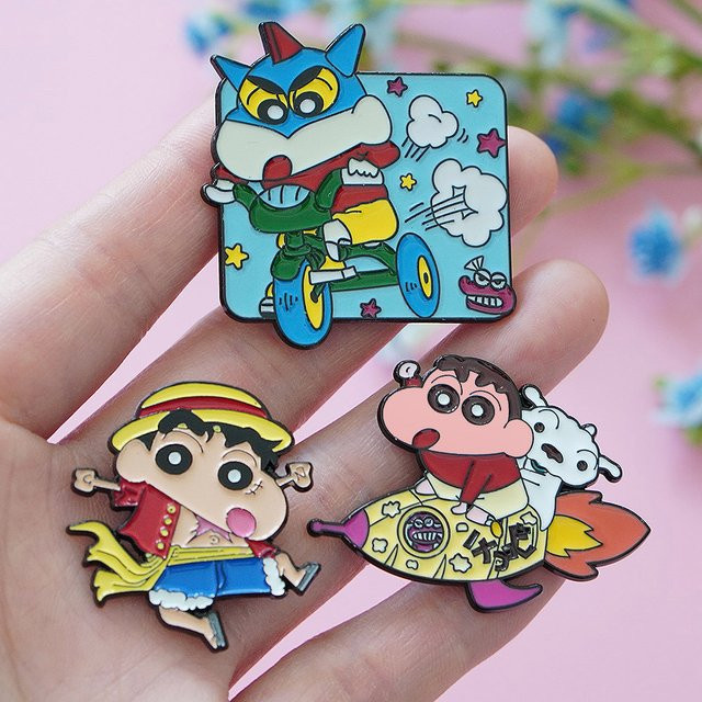 MINISO Crayon Shin-chan Emaille-Pins, Anime-Brosche - Bild 1