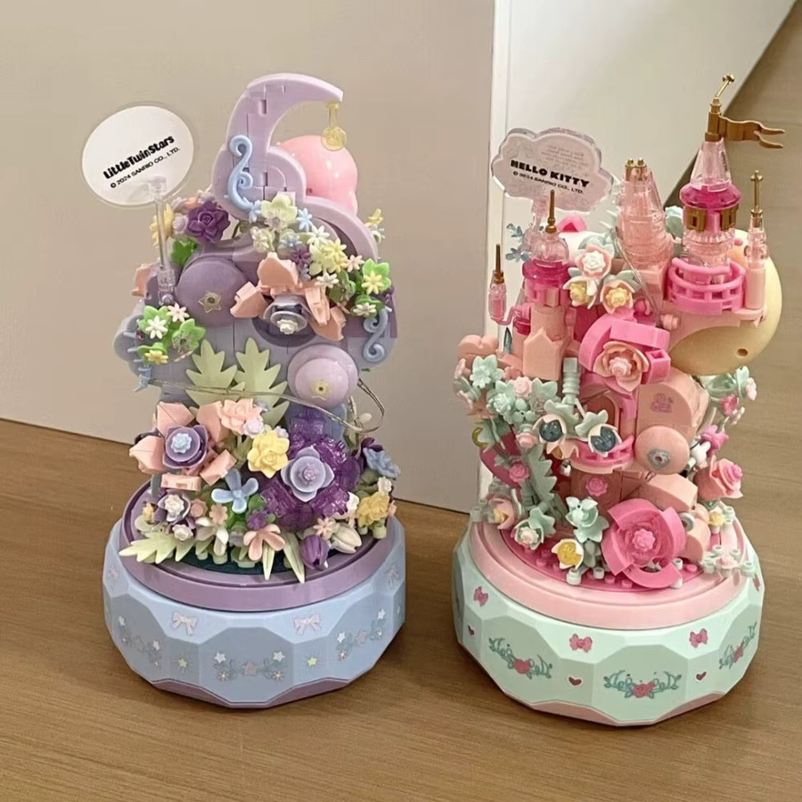 Sanrio Hello Kitty Moon Society Mond-Liebeslied Spieluhr, DIY-Bausteine, ab 14 Jahren - Bild 1