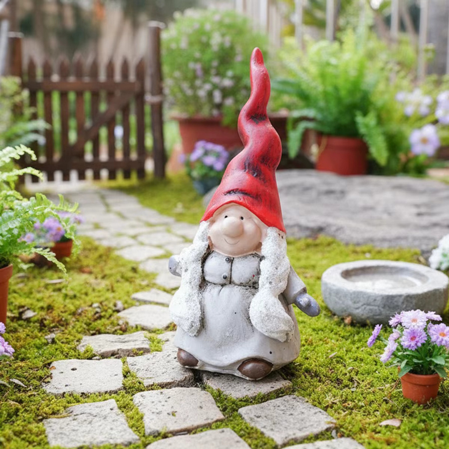 Handbemalte Gartendekoration Statue einer alten Dame mit rotem Hut aus Kunstharz in Vintage-Optik - Bild 4