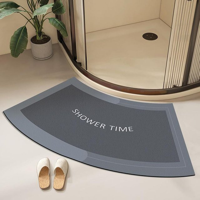 Saugfähige Badezimmer-Fußmatte von Yiran Furniture, halbkreisförmig und rutschfest, B/T: 75 x 40 cm - Bild 1