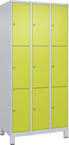 C+P Schließfachschrank Classic PLUS mit 3 Abteilen und Füßen, Viridingrün, B/T/H: 90 x 50 x 195 cm - Bild 1