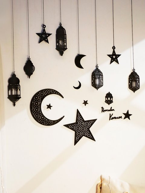 DIY Ramadan Hängeornamente aus Holz mit Mond, Sternen und Laternen als Eid Mubarak Wanddekoration in Schwarz - Bild 1