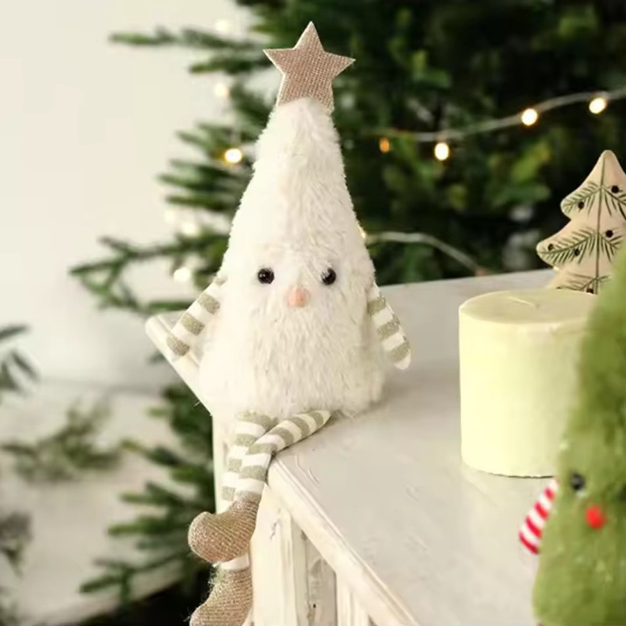 Weihnachtsbaum Anhänger Puppe aus Plüsch und Textil in Grün und Weiß mit Sternen und Streifen als Weihnachtsdekoration - Bild 3
