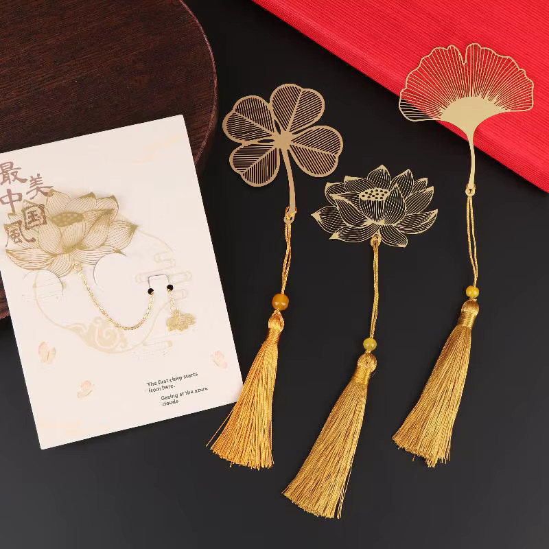 CHENJ Retro Metall Lesezeichen in Gold mit Ginkgo Biloba, Ahornblatt oder Lotus Motiv im chinesischen Stil - Bild 4