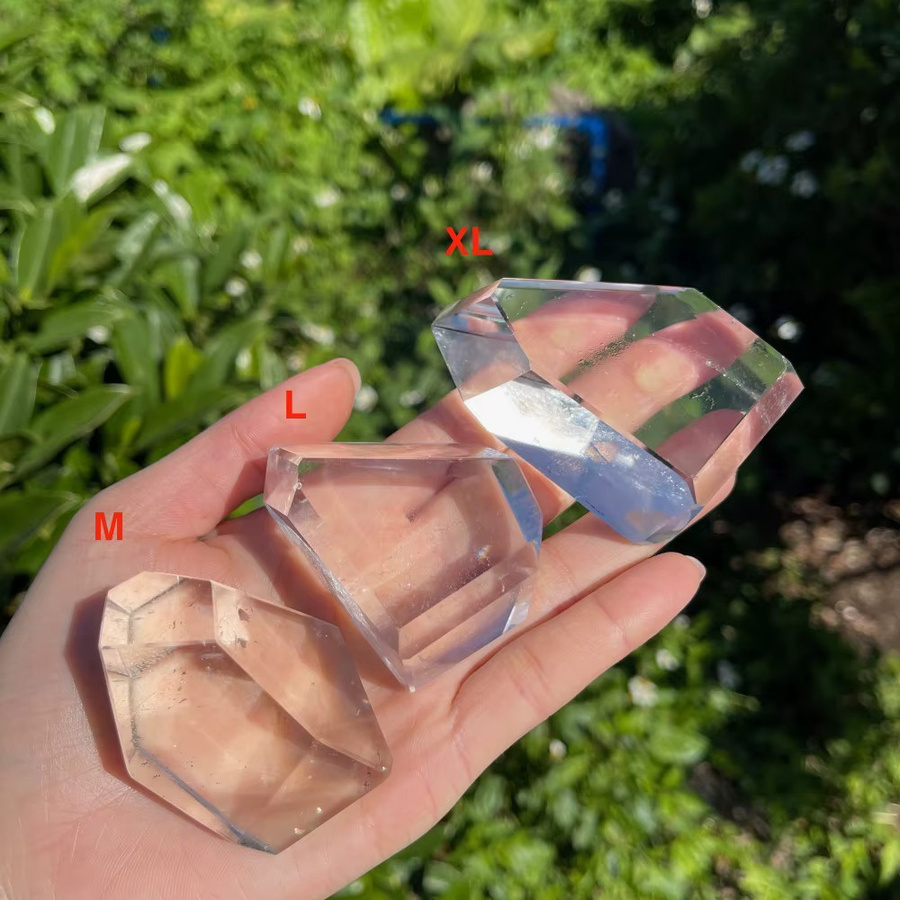 CrystalHola Natürlicher Quarz-Kristall in Freiform, Transparente Dekoration aus organischem Stein - Bild 2