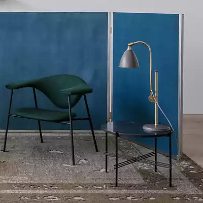 Gubi BL1 Tischleuchte in Messing und Grau - Bild 1