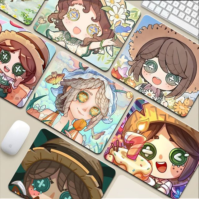 Moetch Mousepad mit Emma Woods Design aus Identity V, rutschfestes Schreibtischpad für Tastatur und Laptop, Mehrfarbig - Bild 1